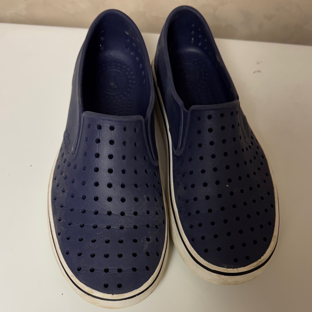 Native’s kids Navy Slip-On Perforated Casual Shoes